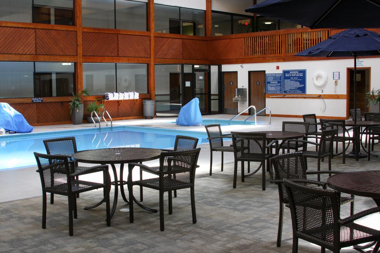 Barkers Island Inn Resort & Conference Center Сьюпириор Экстерьер фото